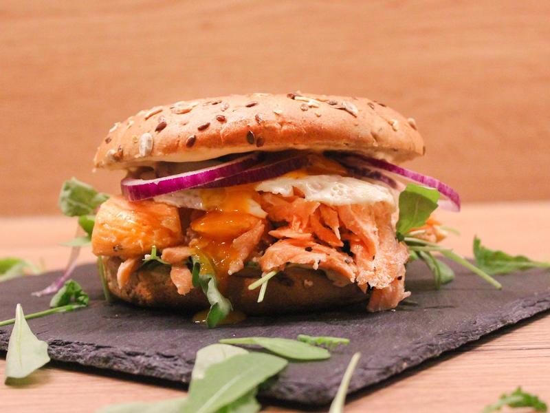 Pulled Lachs Burger