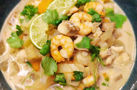 Fischsuppe Asia Style - mit Garnelen und Kokos